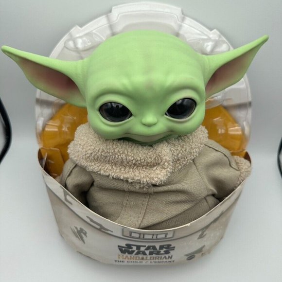Star Wars Mandalorian The Child 11" Plush Baby Yoda Doll Grogu Soft Mattel GWD85 - Picture 2 of 5